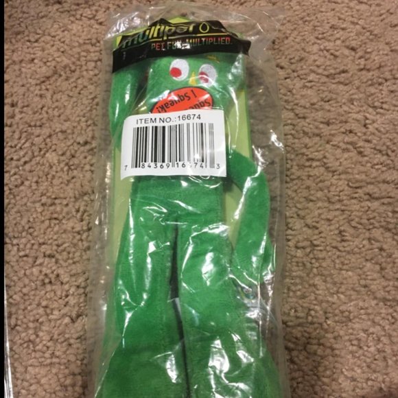 NEW  Gumby Plush Filled Dog Toy, Green, 9 inch - Picture 3 of 3